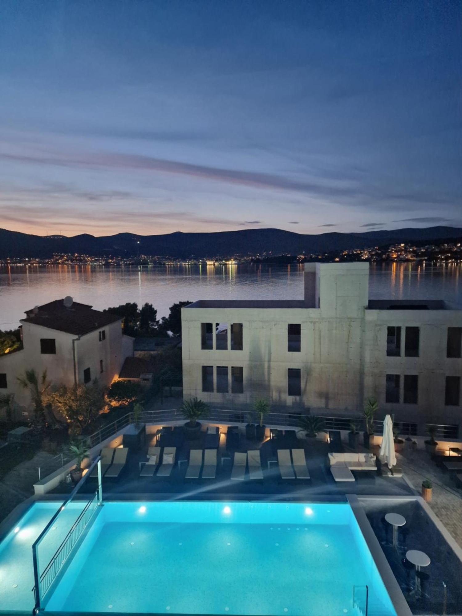 Luxury Apartments Silva With Sea View Okrug Gornji Eksteriør billede