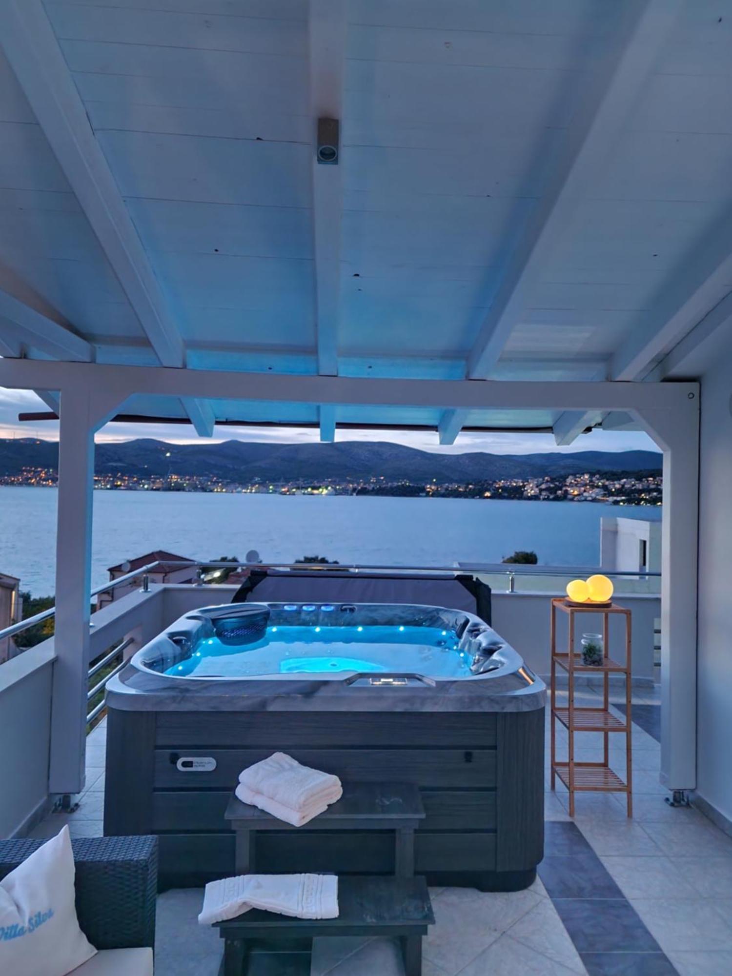 Luxury Apartments Silva With Sea View Okrug Gornji Eksteriør billede