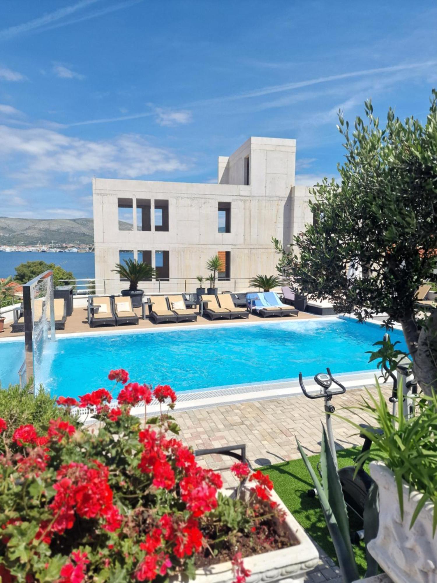 Luxury Apartments Silva With Sea View Okrug Gornji Eksteriør billede
